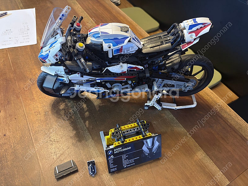 레고 42130 BMW M 1000 RR 중고--0