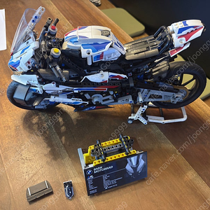 레고 42130 BMW M 1000 RR 중고