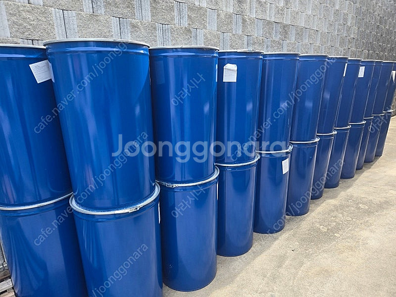 공드럼통 판매합니다. 250kg담았던식품용통--0