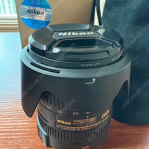 니콘 DX 18-200mm 렌즈