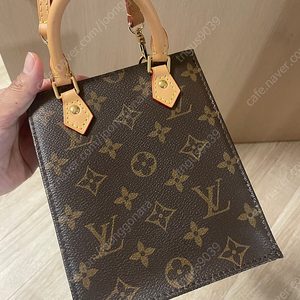 루이비통 미니크로스 백