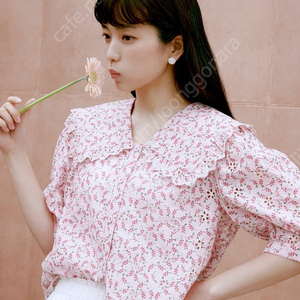 써스데이아일랜드 김태리 블라우스 핑크 스몰 55