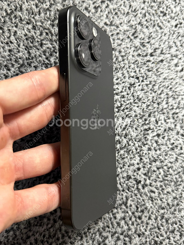 아이폰15프로 256GB 블랙 티타늄--4