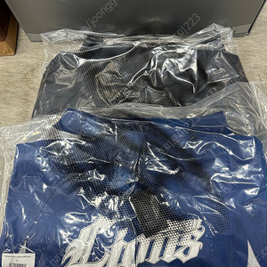 산산기어 X 삼성 라이온즈 자켓 네이비,블루 S/M/L 판매합니다.