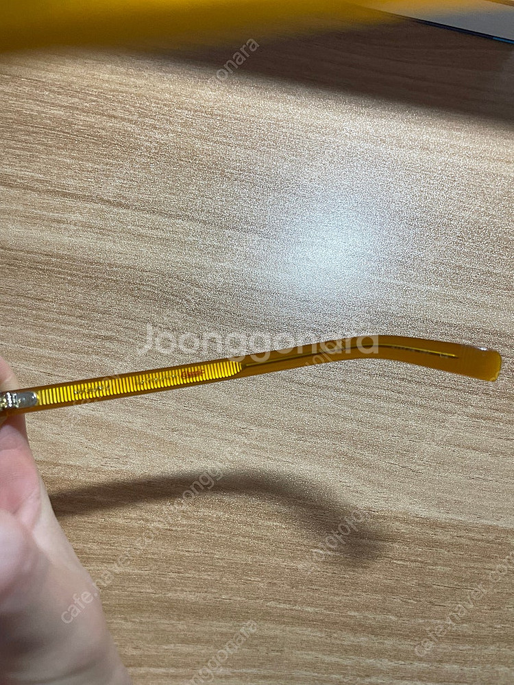 퍼블릭비컨 뮤지엄 안경 호박색 판매합니다--3