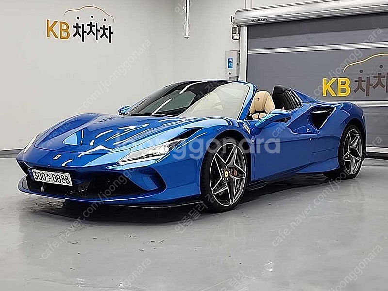페라리 F8 스파이더 중고 3.9 V8 중고차싸게사기--6