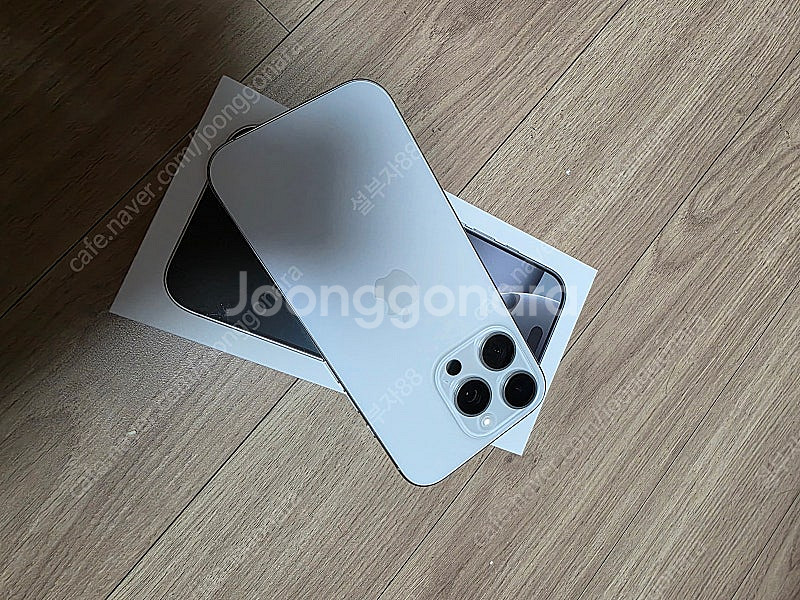 아이폰16프로 저급제 256g 화이트 새상품급--0