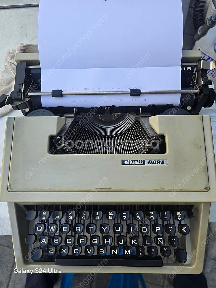 스페인 올리베티 영문타자기 olivetti DORA--0