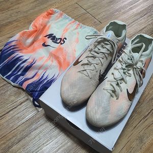 나이키 머큐리얼 베이퍼16 cr7 fg 265