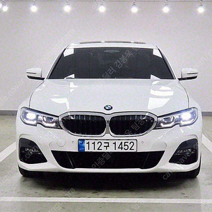 BMW 3시리즈 중고 BMW 중고 BMW 3시리즈 중고차 할부가능 흰색 2022년식 24,987km 320i M 스포츠 사회초년생 중고차