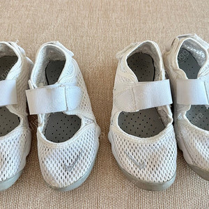 쌍둥이운동화 나이키 에어리프트 190사이즈 2켤레 (각15,000원)