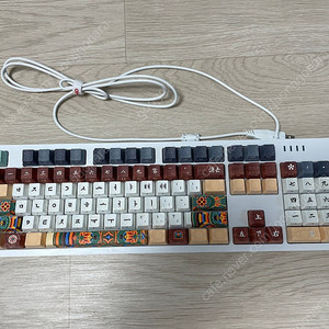 시이닷 화이트 단청 유선 LED 기계식 키보드 (갈축)