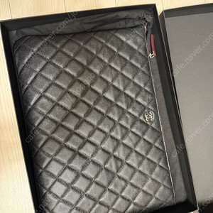 샤넬 클래식 클러치 팝니다