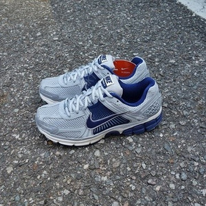 Nike 나이키 줌 보메로 5 그레이 블루 8.5 (265)