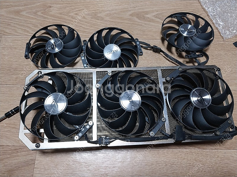 asus rog strix 3080 구리패드작 팝니다.--3