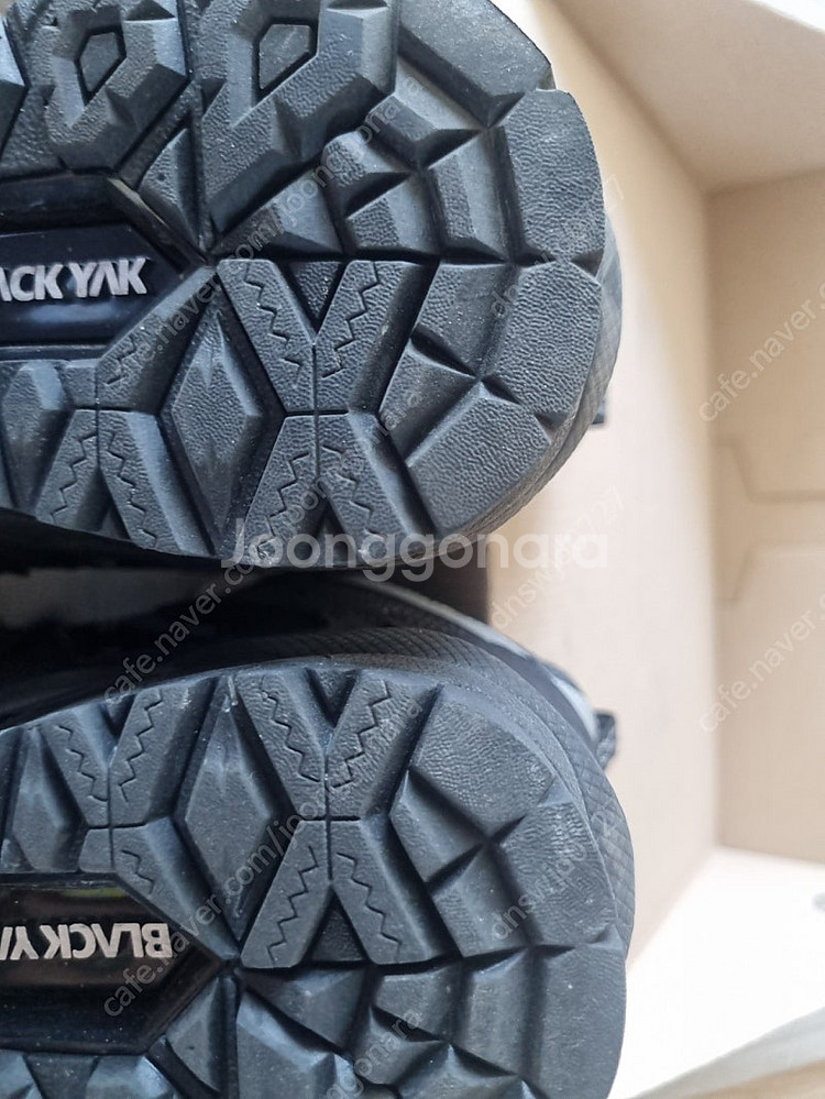 블랙야크 클라임라이트 D GTX 255사이즈 판매합니다...--2