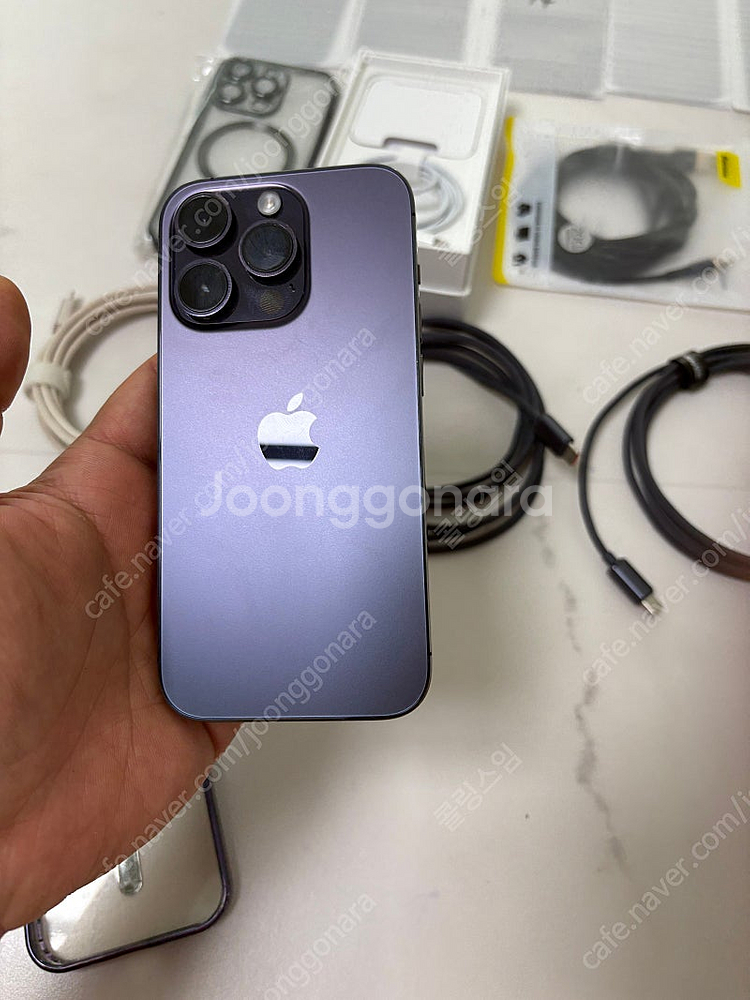 아이폰 14pro 256 퍼플 팝니다.--6