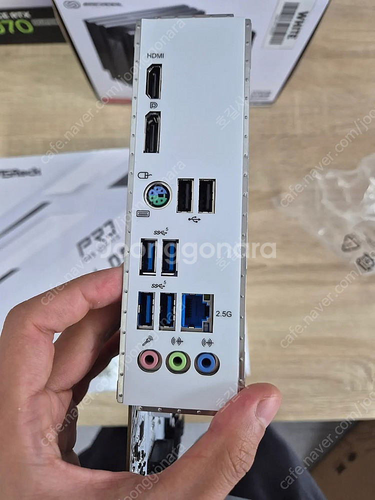 애즈락 B550M PRO SE 라이젠 AM4 메인보드--1