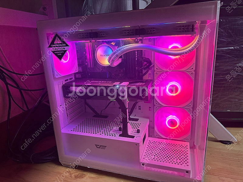 기가바이트rx6600xt 게이밍oc8gb팝니다--0