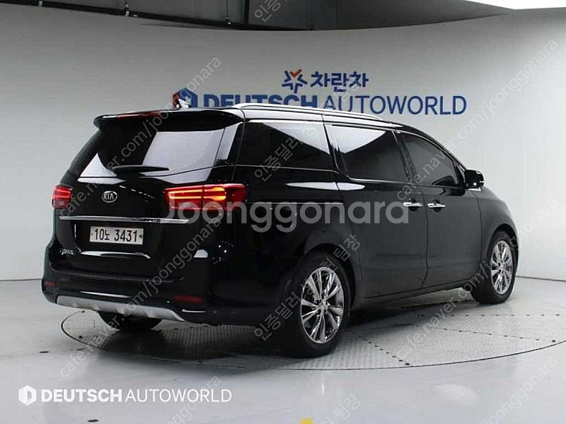 더뉴 카니발 중고 가격 중고 카니발 검정색 2019년식...--2