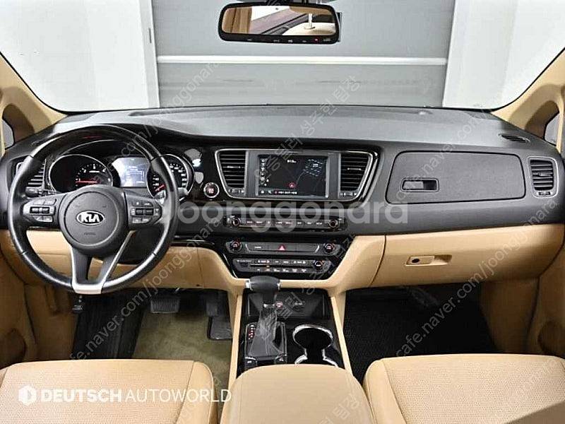더뉴 카니발 중고 가격 중고 카니발 검정색 2019년식...--7