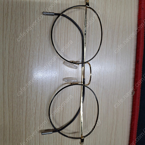 새 제품 로우로우 r eye 100 티타늄 안경테 5만원 골드