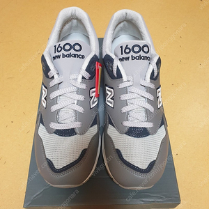 뉴발란스 1600 레거시 그레이