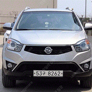 코란도C 중고차 할부 은색 2015년식 28,203km 2WD 2.0 CVT 고급형 개인사업자 세금감면