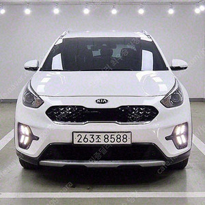 기아 니로 중고 니로 더 뉴 니로 중고차 흰색 2021년식 30,864km 1.6 HEV 프레스티지 수원중고차