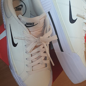 NIKE 나이키 품절한정판 250 풀박+구두3켤레 무료덤
