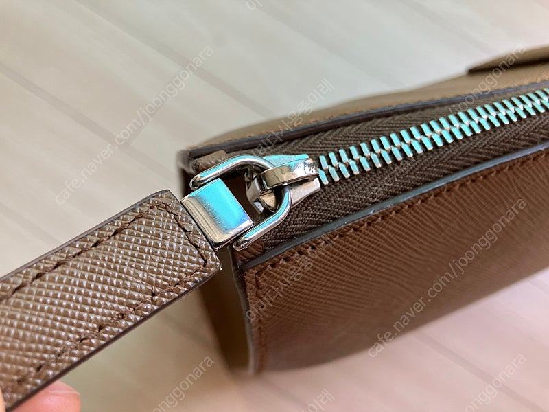 프라다 사피아노 서류가방 Prada 2vg039 Cannella 이미지