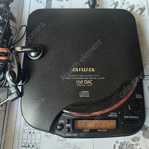 AIWA XP-7 아이와 씨디플레이어.