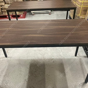 사무용 및 다용도 테이블 판매합니다. 총2개 보유(1400*600 사이즈)