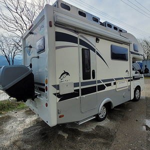 캠핑카 중고판매