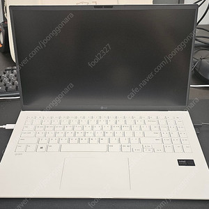 15Z90S-GR5CK LG 그램 노트북 판매 합니다. 24년 12월 제품 입니다. 256G 추가업글, 로지텍 무선마우스와 가방 같이 드립니다.