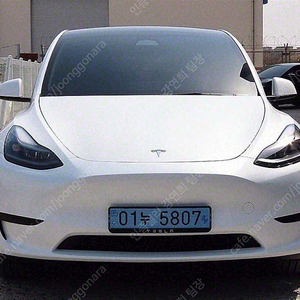테슬라 모델 Y 중고 테슬라 중고 흰색 2024년식 5,258km RWD 수원중고차