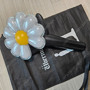 GD 응원봉 데이지봉 (박스 없음, 파우치 있음, 사용감 약간)