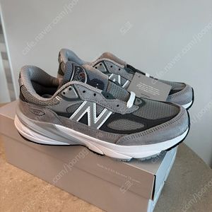 뉴발란스 990v6