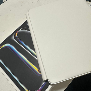 울산)아이패드 프로 13 m4 256gb 실버 wifi 9/25이후 셀룰러 가입가능