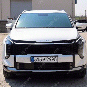 기아 스포티지 중고차 할부 스포티지 SUV 중고차 흰색 2025년식 1,540km 1.6 터보HEV 2WD 시그니처 개인사업자 차량구매