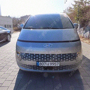 스타리아 중고 시세 현대 스타리아 중고차 할부 은색 2023년식 46,120km 2WD 디젤 카고 5인승 모던 개인사업자 차량구매