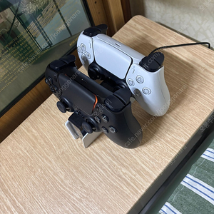 플스5 / PS5 슬림 디지털 S급 풀박 (+컨트롤러 화이트,블랙 정품 / 스탠드,먼지방지망)