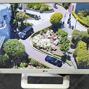 LG 27인치 LED TV MX2752WD 디지털TV 팝니다 IPTV
