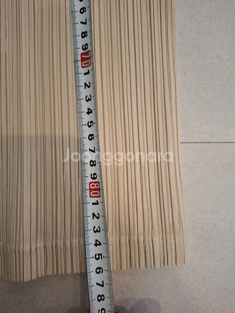 새상품급.플리츠플리즈 시커팬츠 라이트베이지 이세이미야케--8