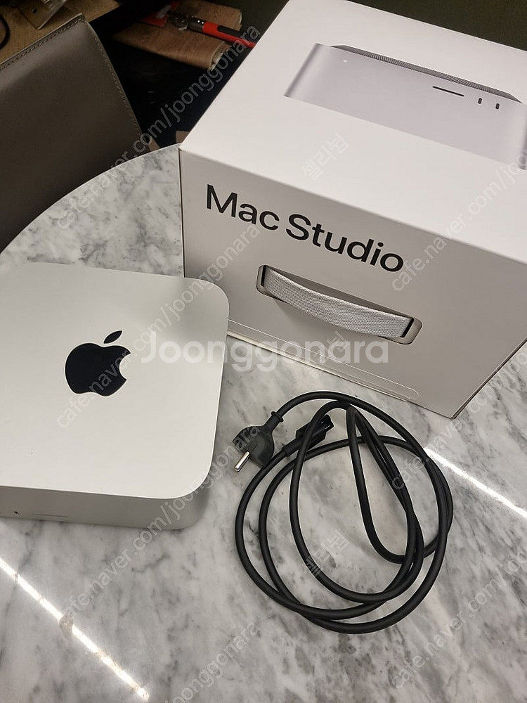 맥스튜디오/10C CPU/32C GPU/32GB/1TB--1