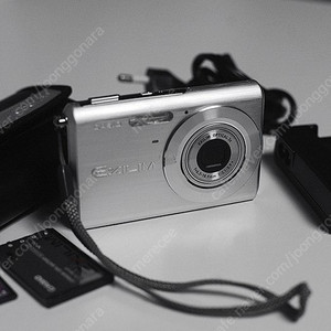 카시오 EXILIM(EX-Z60) 디카 팝니다