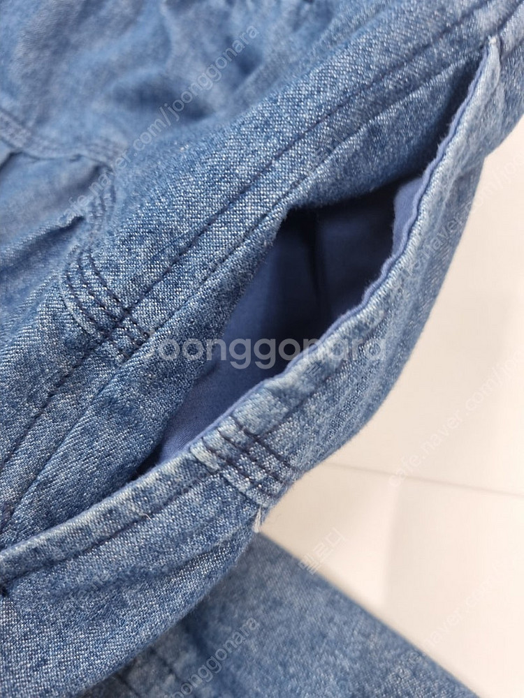 써스데이아일랜드 데님버튼스커트 스몰--3
