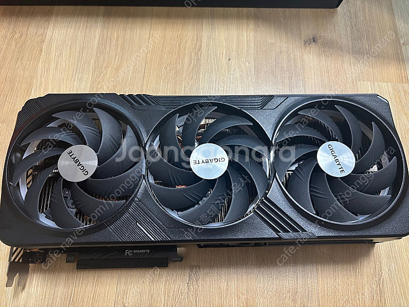 기가바이트 rtx4090--1