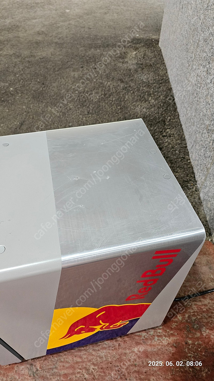 신형 레드불 냉장고 판매합니다--1