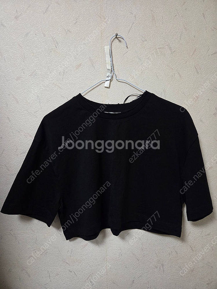 자라 ZARA 검정색 크롭반팔티 택만 뗀 새옷 S 사이...--0